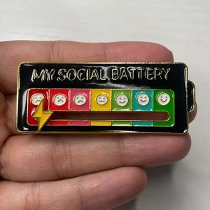 Enamel pin My Social Battery